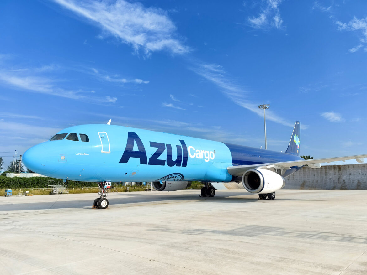 Azul-Cargo-converted-A321P2F-Photo-EFW-scaled-1.jpg