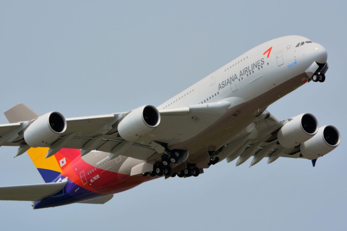Asiana_Airlines_Airbus_A380-800_HL7635_NRT_18795248805-scaled-1.jpg