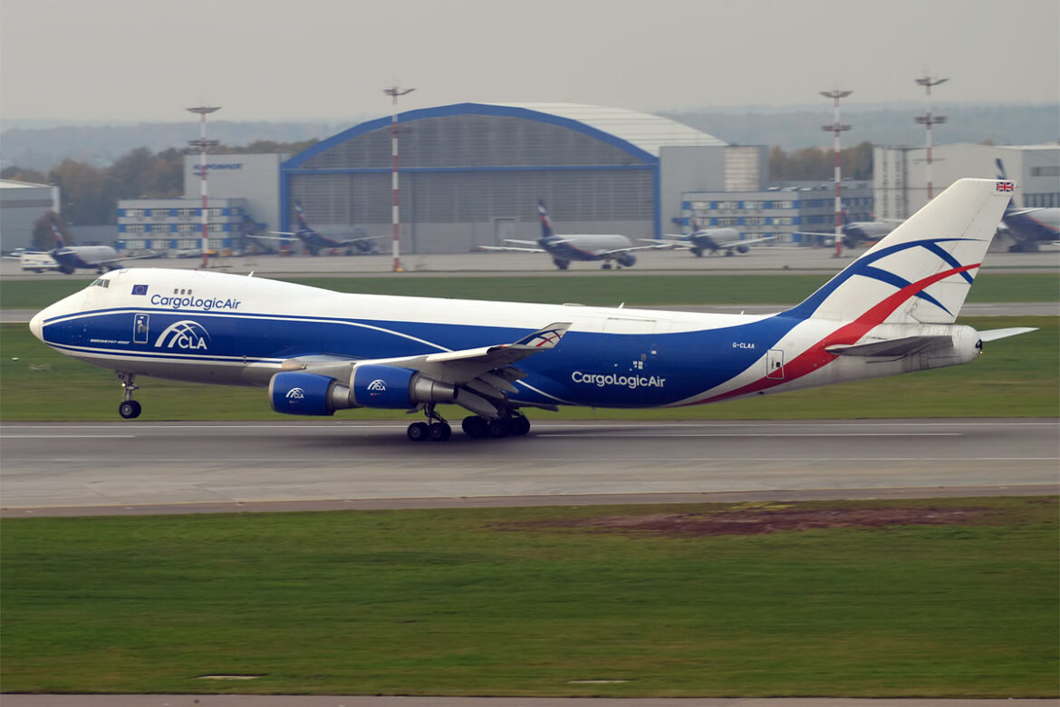CargoLogicAir_G-CLAA_Boeing_747-446F_SCD_30151939142.jpg